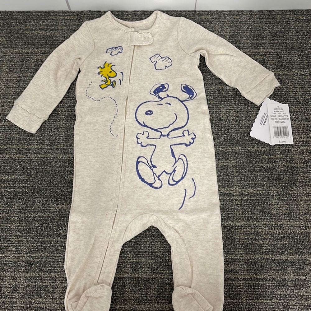 Baby Peanuts Snoopy Sleep & Play